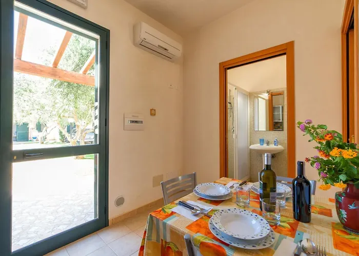 Lejlighed Villetta- By Interhome